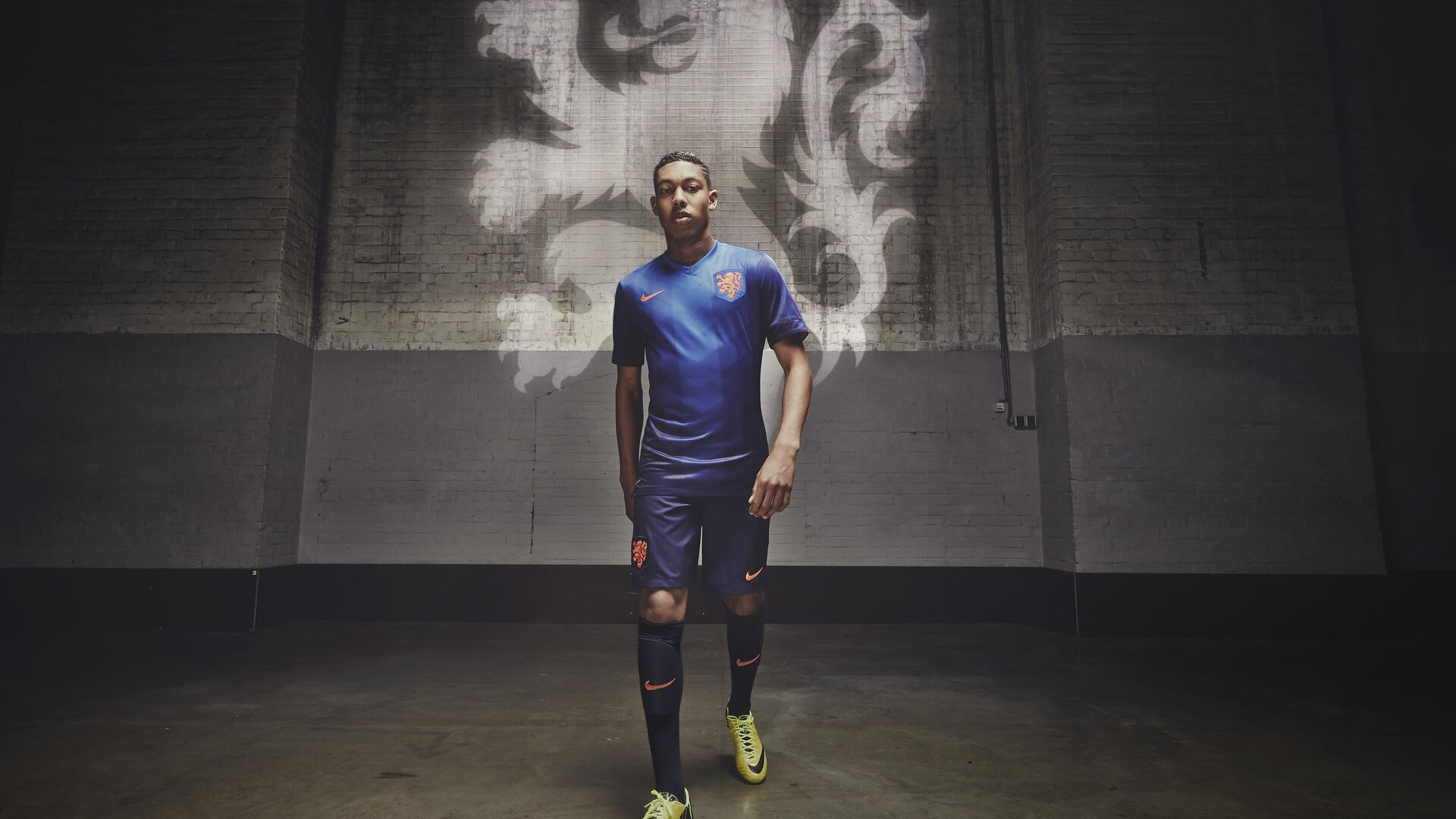 赛场照明系统升级夜场比赛画质提升带动观赛热潮